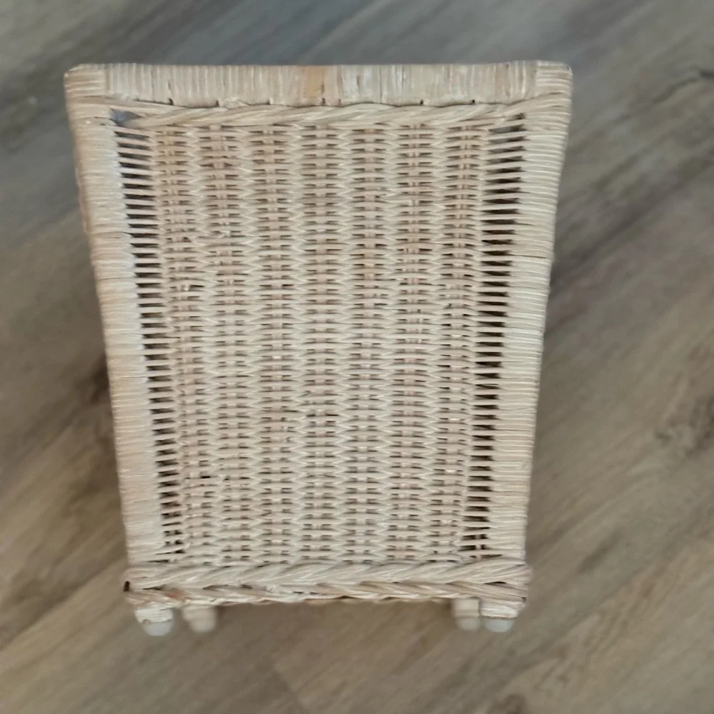 Pier 1 One Jamaica Wicker & Wood Wastebasket 11.5. X 10